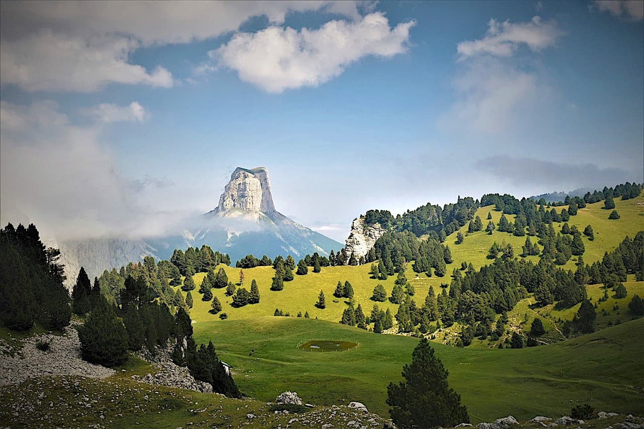 Cabriolet tour through the wild Vercors