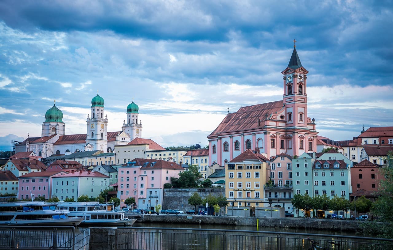 Cabrio tour on the Bavarian Eastern Route